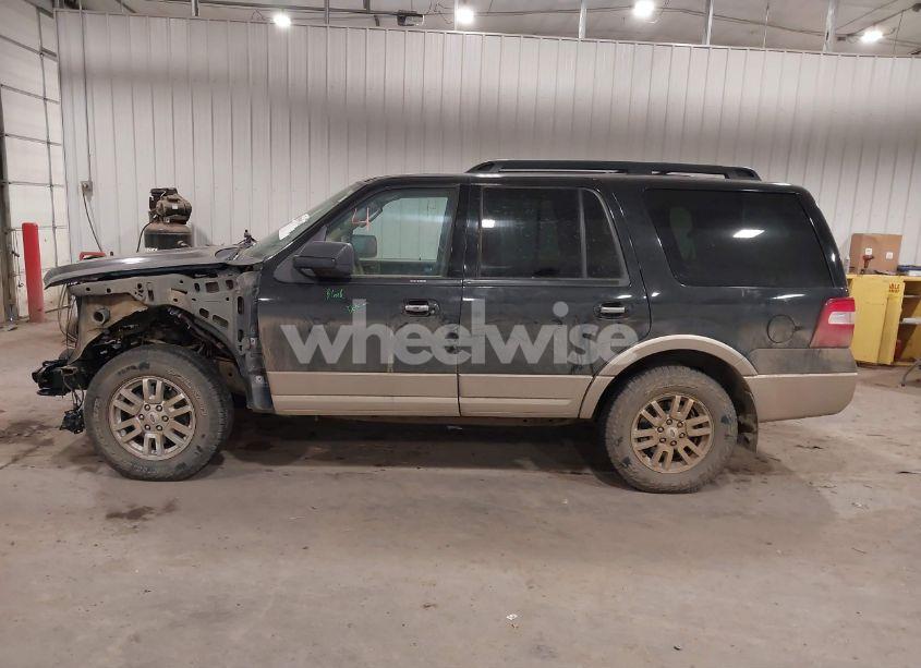 Photo 14 of 2011 Ford Expedition XLT (VIN 1FMJU1J57BEF42643)