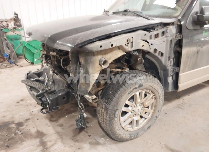 Photo 17 of 2011 Ford Expedition XLT (VIN 1FMJU1J57BEF42643)