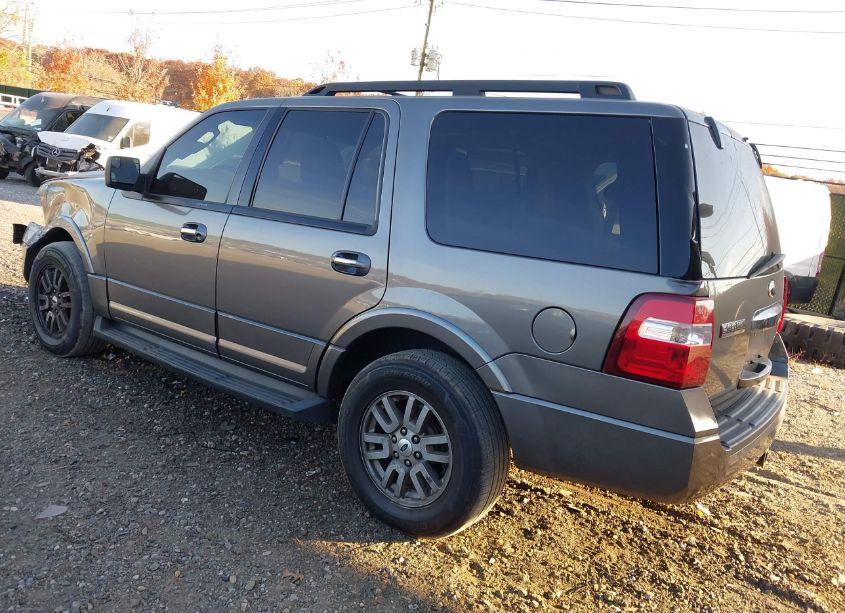 Photo 3 of 2012 Ford Expedition XLT (VIN 1FMJU1J58CEF48940)