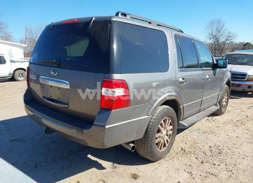 Photo 4 of 2014 Ford Expedition XLT (VIN 1FMJU1J58EEF02558)