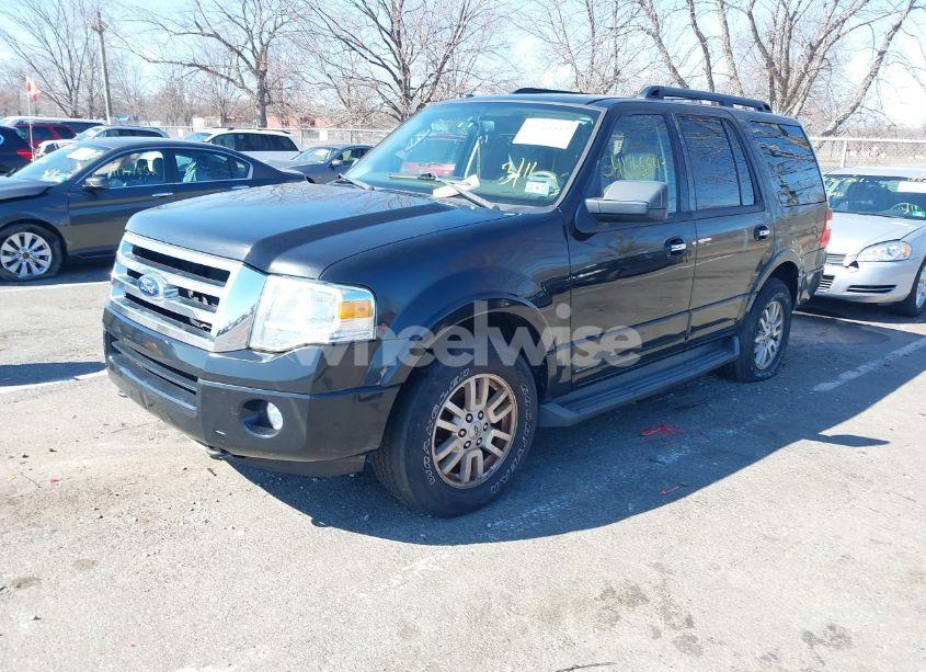 Photo 2 of 2012 Ford Expedition XLT (VIN 1FMJU1J59CEF60420)