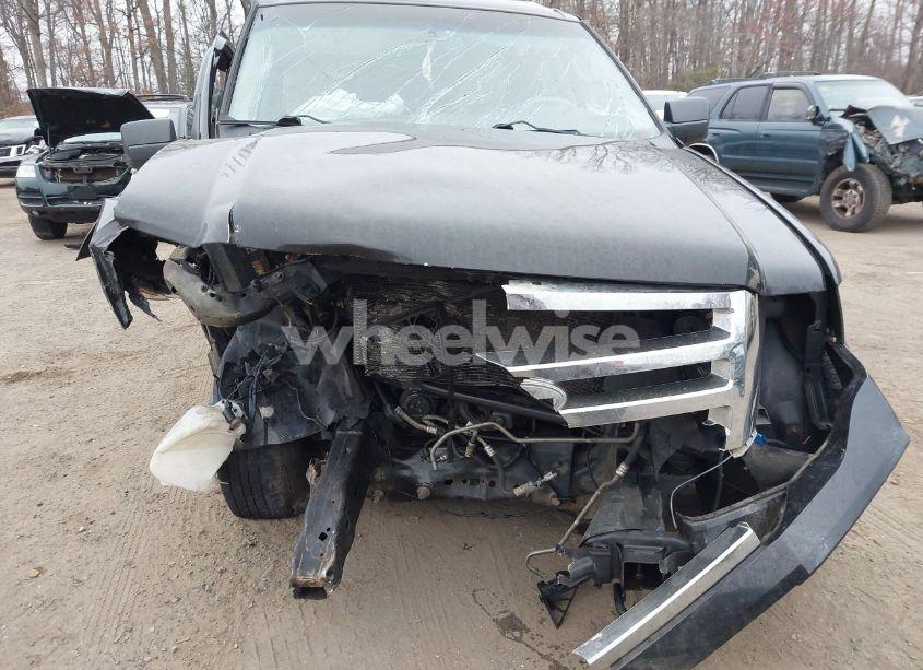 Photo 10 of 2014 Ford Expedition XLT (VIN 1FMJU1J59EEF05579)