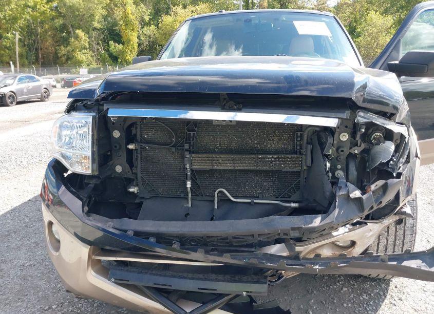 Photo 6 of 2014 Ford Expedition XLT (VIN 1FMJU1J59EEF39019)