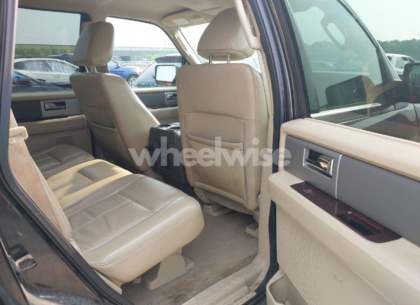 Photo 8 of 2011 Ford Expedition XLT (VIN 1FMJU1J5XBEF40689)