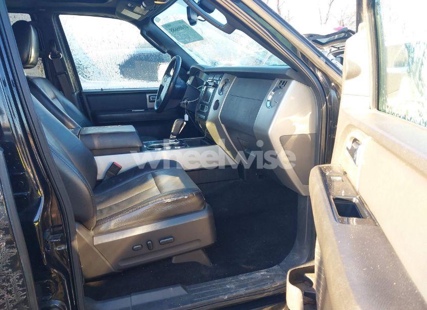 Photo 5 of 2012 Ford Expedition XLT (VIN 1FMJU1J5XCEF14904)