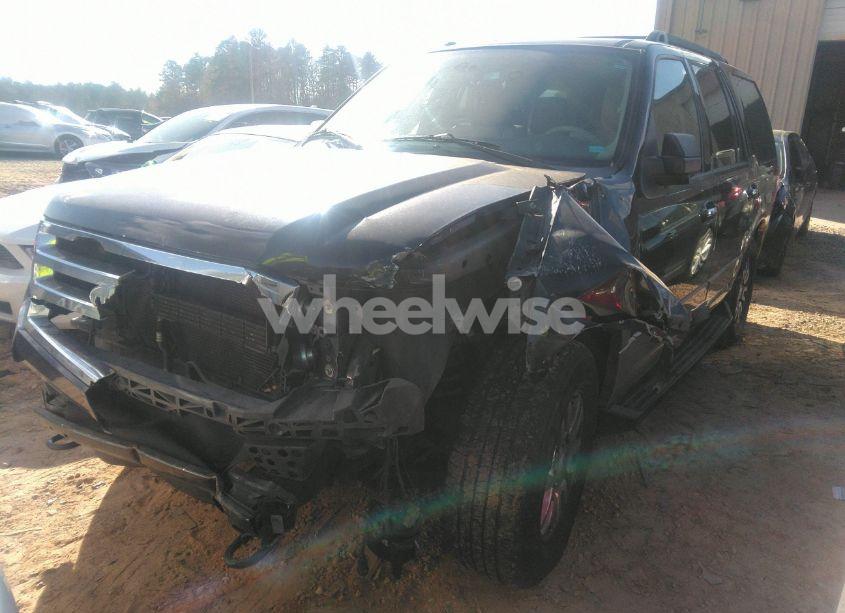 Photo 2 of 2014 Ford Expedition XLT (VIN 1FMJU1J5XEEF56721)