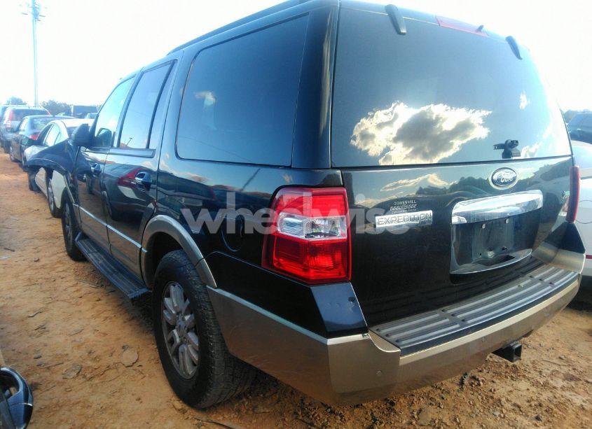 Photo 3 of 2014 Ford Expedition XLT (VIN 1FMJU1J5XEEF56721)