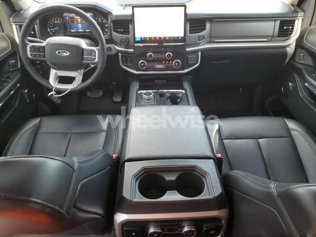 Photo 12 of 2024 FORD EXPEDITION XLT (VIN 1FMJU1J81REB05824)