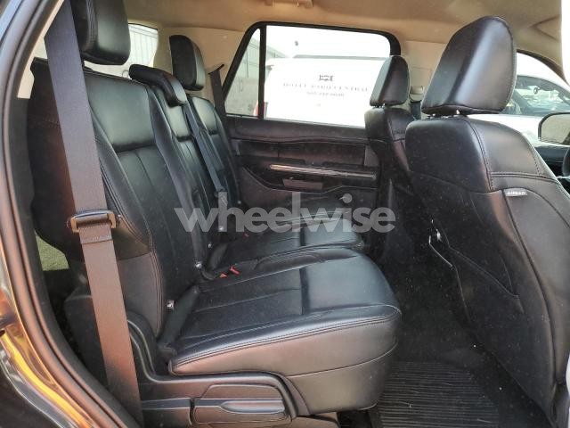 Photo 6 of 2024 FORD EXPEDITION XLT (VIN 1FMJU1J81REB05824)