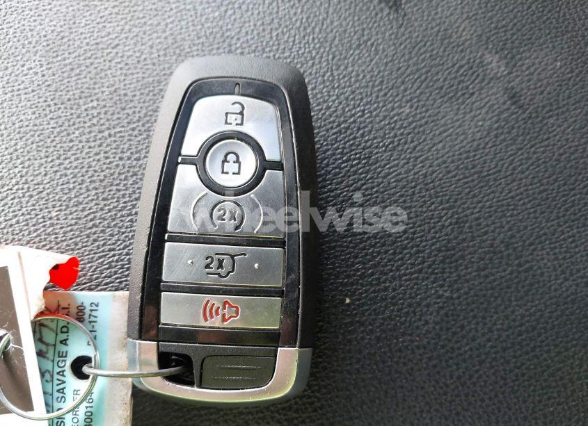 Photo 11 of 2023 Ford Expedition XLT (VIN 1FMJU1J82PEA31472)