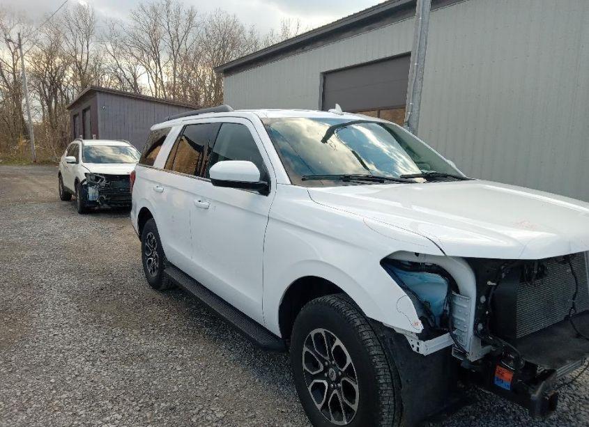 Photo 17 of 2024 Ford Expedition XLT (VIN 1FMJU1J82REA32804)