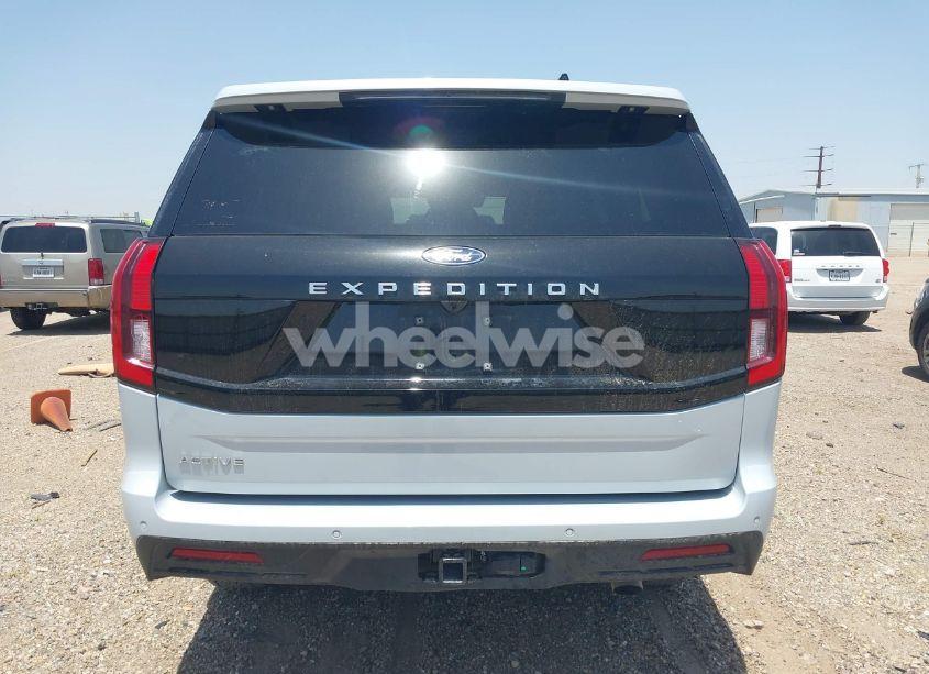 Photo 16 of 2025 Ford Expedition ACTIVE (VIN 1FMJU1J82SEA13238)