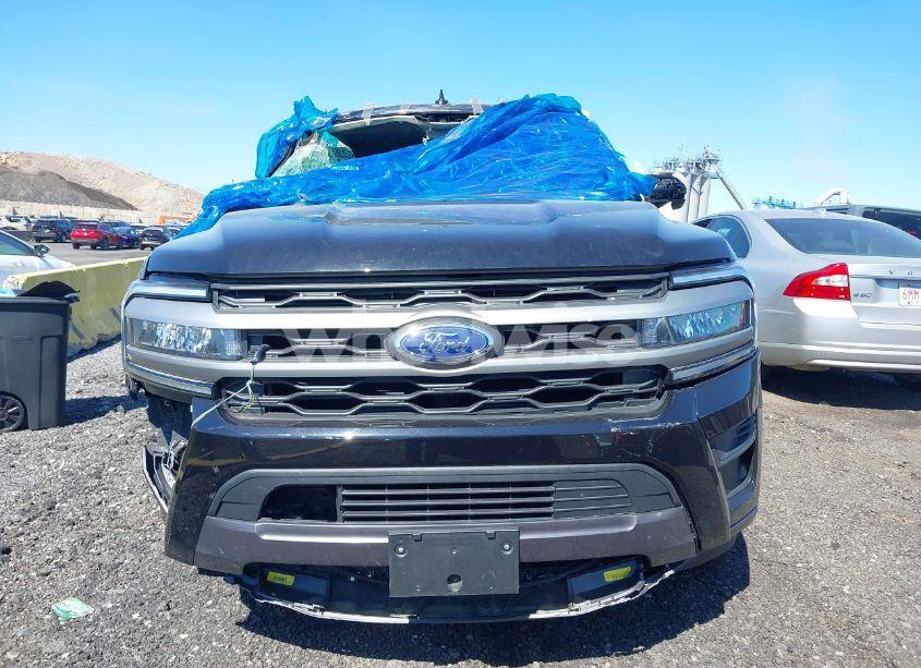 Photo 12 of 2024 Ford Expedition XLT (VIN 1FMJU1J84REA35560)