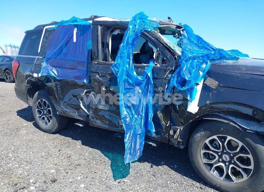 Photo 17 of 2024 Ford Expedition XLT (VIN 1FMJU1J84REA35560)