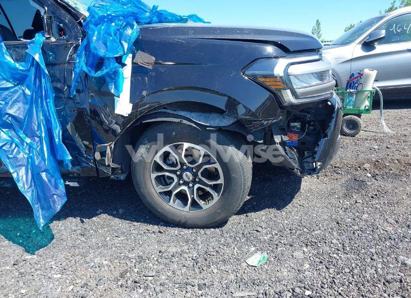 Photo 18 of 2024 Ford Expedition XLT (VIN 1FMJU1J84REA35560)