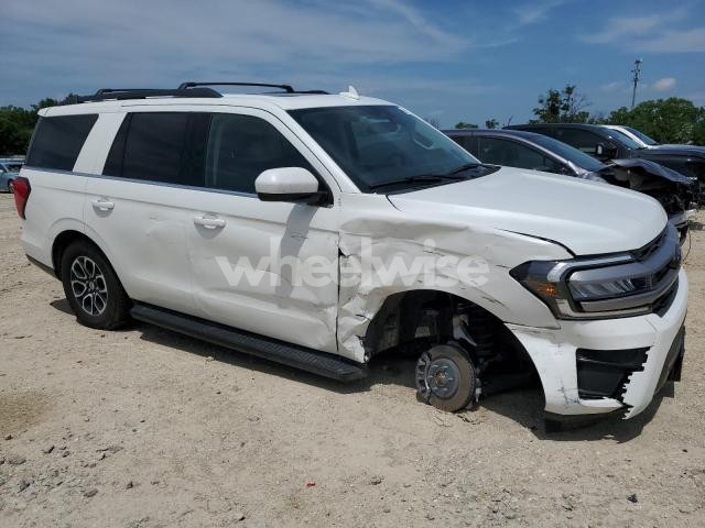 Photo 10 of 2024 FORD EXPEDITION XLT (VIN 1FMJU1J84REA81230)