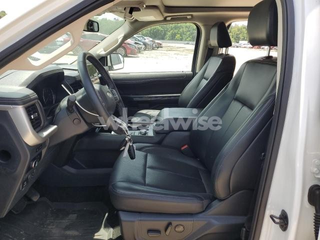 Photo 12 of 2024 FORD EXPEDITION XLT (VIN 1FMJU1J84REA81230)