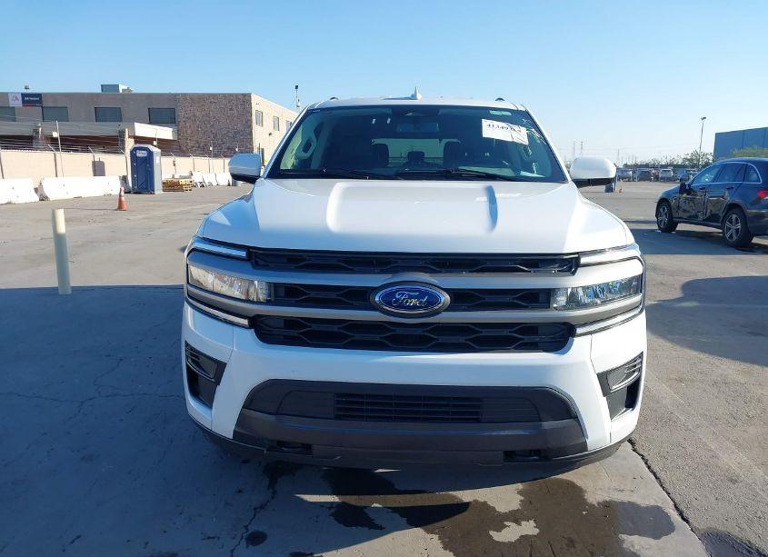 Photo 12 of 2023 Ford Expedition XLT (VIN 1FMJU1J85PEA60206)