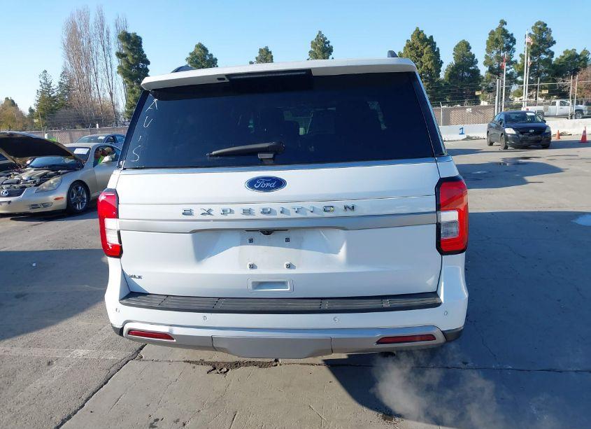 Photo 16 of 2023 Ford Expedition XLT (VIN 1FMJU1J85PEA60206)