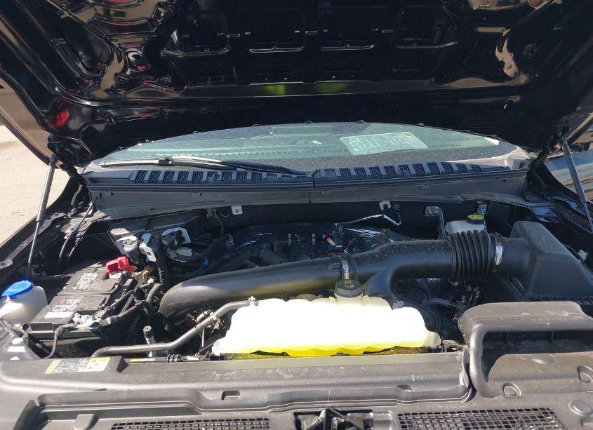 Photo 10 of 2024 Ford Expedition XLT (VIN 1FMJU1J85REA18671)