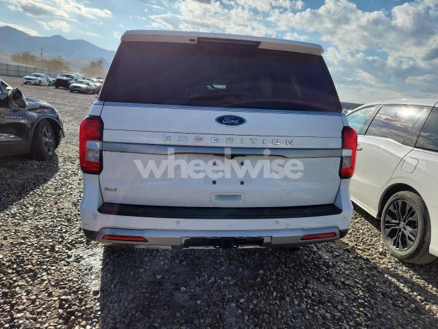 2024 FORD EXPEDITION XLT (VIN 1FMJU1J85REA18945) main photo