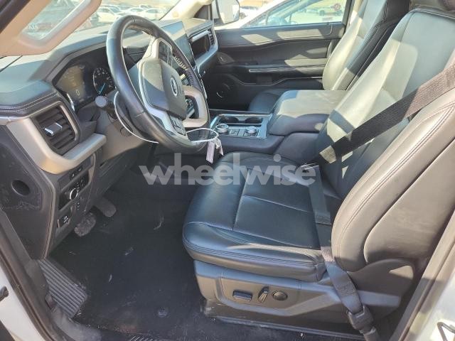 Photo 11 of 2024 FORD EXPEDITION XLT (VIN 1FMJU1J85REA18945)