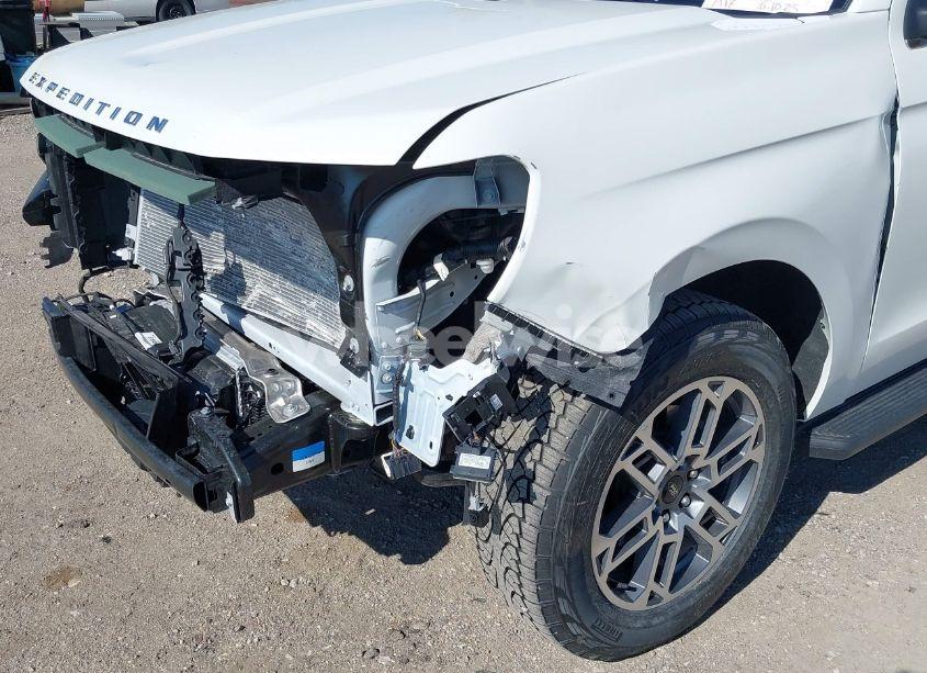 Photo 6 of 2025 Ford Expedition ACTIVE (VIN 1FMJU1J85SEA23004)