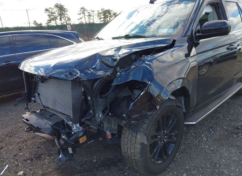 Photo 17 of 2023 Ford Expedition XLT (VIN 1FMJU1J86PEA12701)
