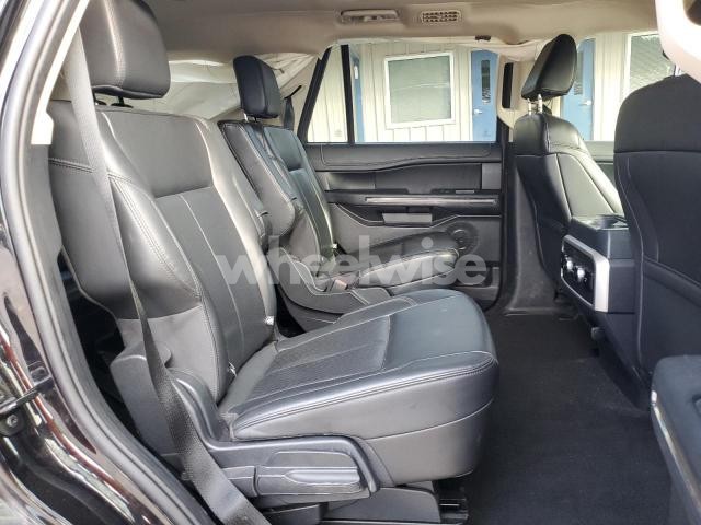 Photo 15 of 2024 FORD EXPEDITION XLT (VIN 1FMJU1J86REA15343)
