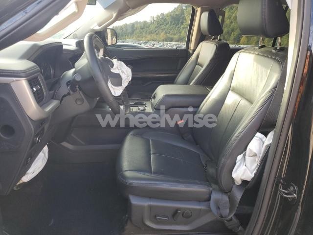 Photo 2 of 2024 FORD EXPEDITION XLT (VIN 1FMJU1J86REA15343)