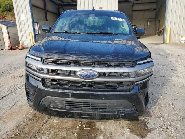 Photo 4 of 2024 FORD EXPEDITION XLT (VIN 1FMJU1J86REA15343)