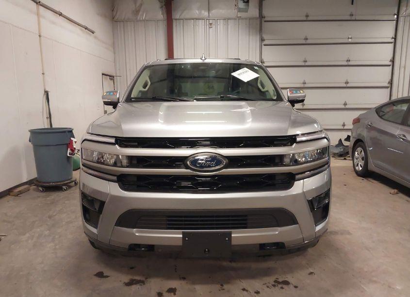 Photo 13 of 2023 Ford Expedition XLT (VIN 1FMJU1J87PEA09337)