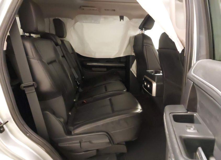 Photo 8 of 2023 Ford Expedition XLT (VIN 1FMJU1J87PEA09337)