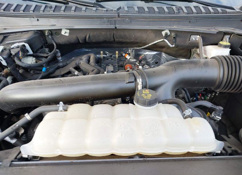 Photo 10 of 2024 Ford Expedition XLT (VIN 1FMJU1J87REA42227)