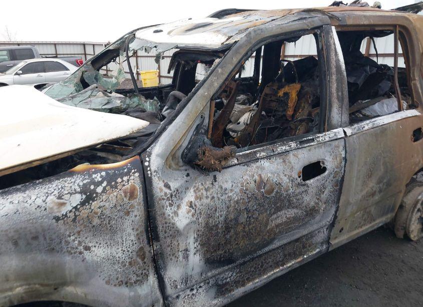 Photo 12 of 2015 Ford Expedition XLT (VIN 1FMJU1JT0FEF34002)