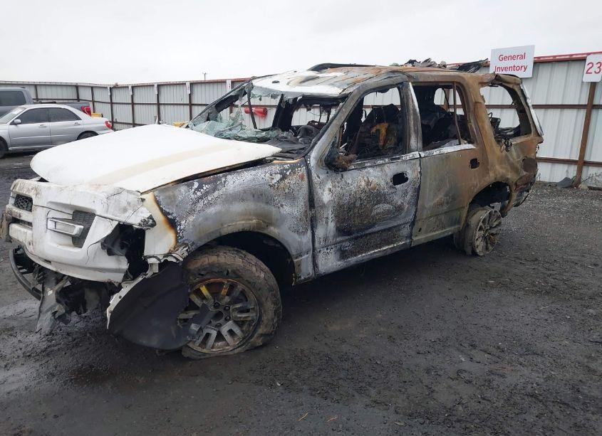 Photo 2 of 2015 Ford Expedition XLT (VIN 1FMJU1JT0FEF34002)