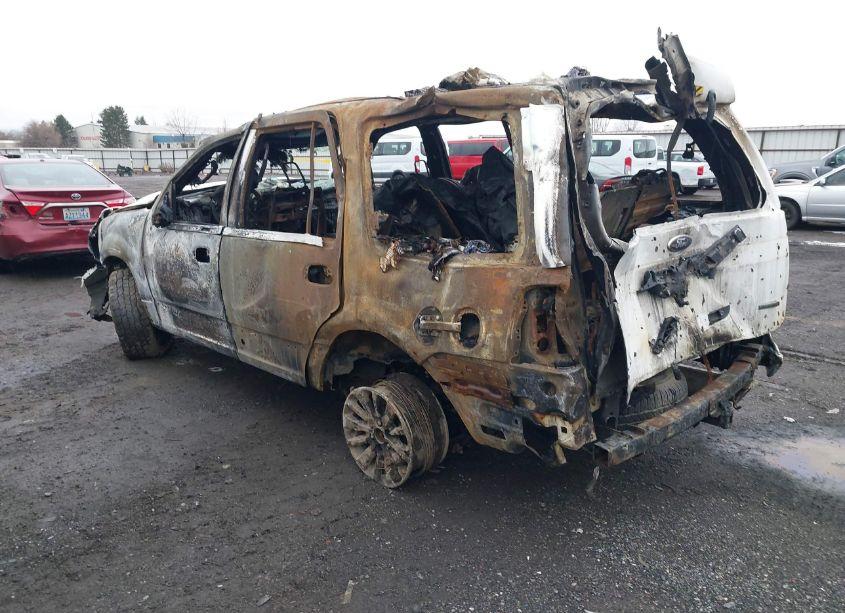 Photo 3 of 2015 Ford Expedition XLT (VIN 1FMJU1JT0FEF34002)