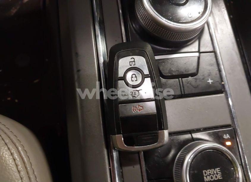 Photo 11 of 2018 Ford Expedition XLT (VIN 1FMJU1JT0JEA30011)