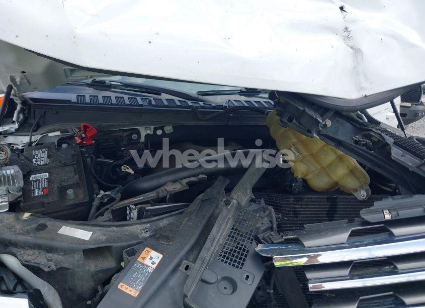 Photo 10 of 2019 Ford Expedition XLT (VIN 1FMJU1JT0KEA72504)