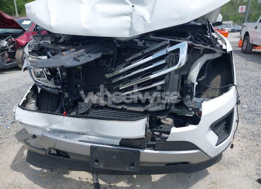 Photo 6 of 2019 Ford Expedition XLT (VIN 1FMJU1JT0KEA72504)