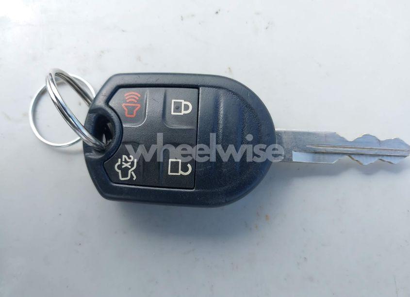 Photo 11 of 2017 Ford Expedition XLT (VIN 1FMJU1JT1HEA52786)