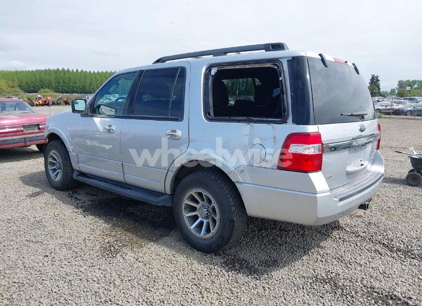 Photo 3 of 2017 Ford Expedition XLT (VIN 1FMJU1JT1HEA52786)