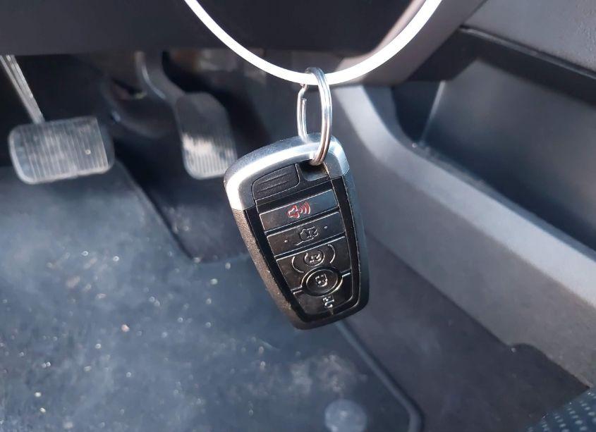 Photo 11 of 2018 Ford Expedition XLT (VIN 1FMJU1JT1JEA63793)