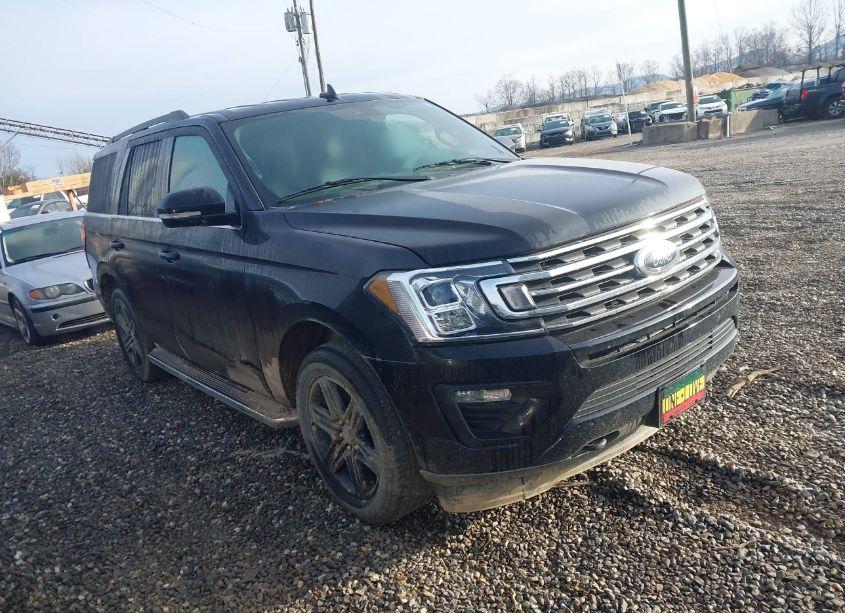 2021 Ford Expedition XLT (VIN 1FMJU1JT1MEA32323) main photo