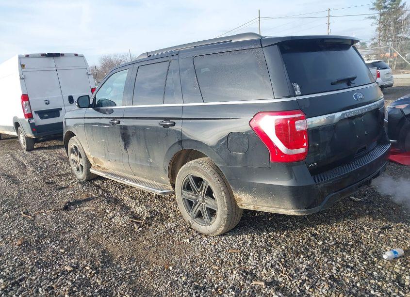Photo 3 of 2021 Ford Expedition XLT (VIN 1FMJU1JT1MEA32323)