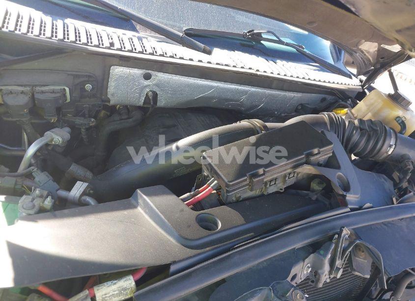 Photo 10 of 2016 Ford Expedition XLT (VIN 1FMJU1JT2GEF56780)