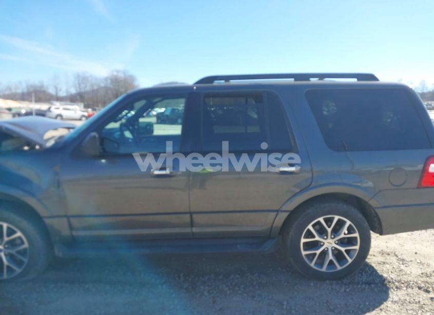 Photo 15 of 2016 Ford Expedition XLT (VIN 1FMJU1JT2GEF56780)