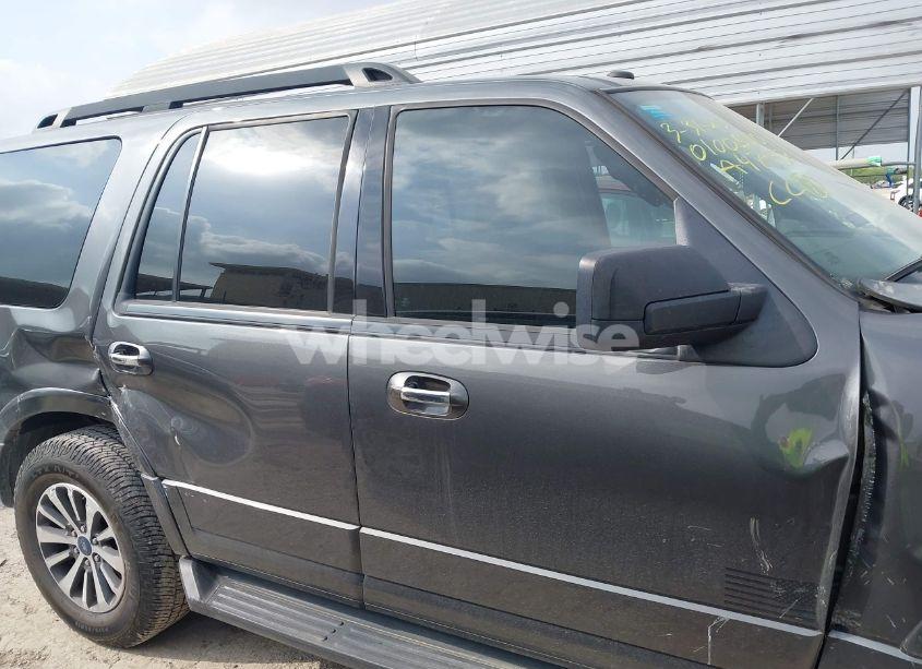 Photo 13 of 2017 Ford Expedition XLT (VIN 1FMJU1JT2HEA47953)