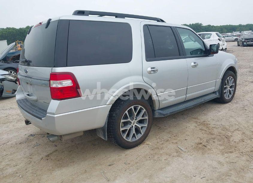 Photo 4 of 2017 Ford Expedition XLT (VIN 1FMJU1JT2HEA58564)