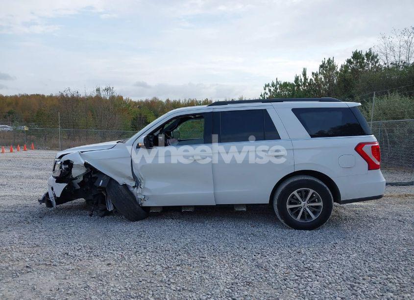 Photo 15 of 2019 Ford Expedition XLT (VIN 1FMJU1JT2KEA29766)